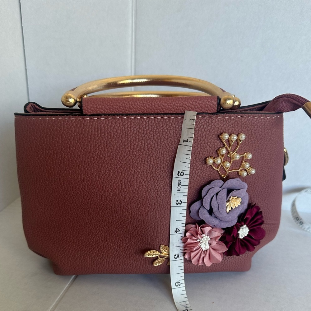 Downupdown Women's Floral 3D Handbag - Picture 4 of 8